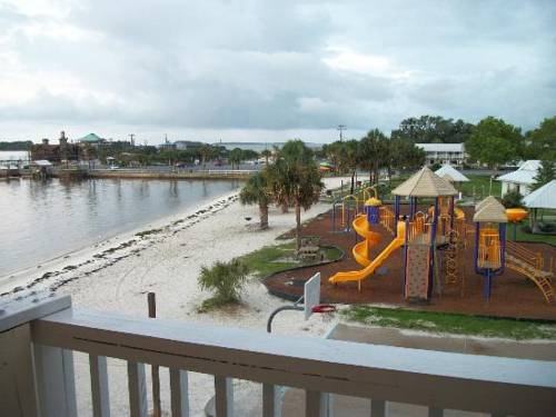 Cedar Cove Beach And Yacht Club Aparthotel Cedar Key Exteriör bild
