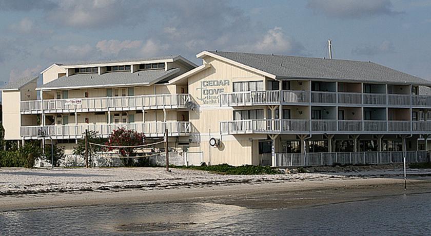 Cedar Cove Beach And Yacht Club Aparthotel Cedar Key Exteriör bild